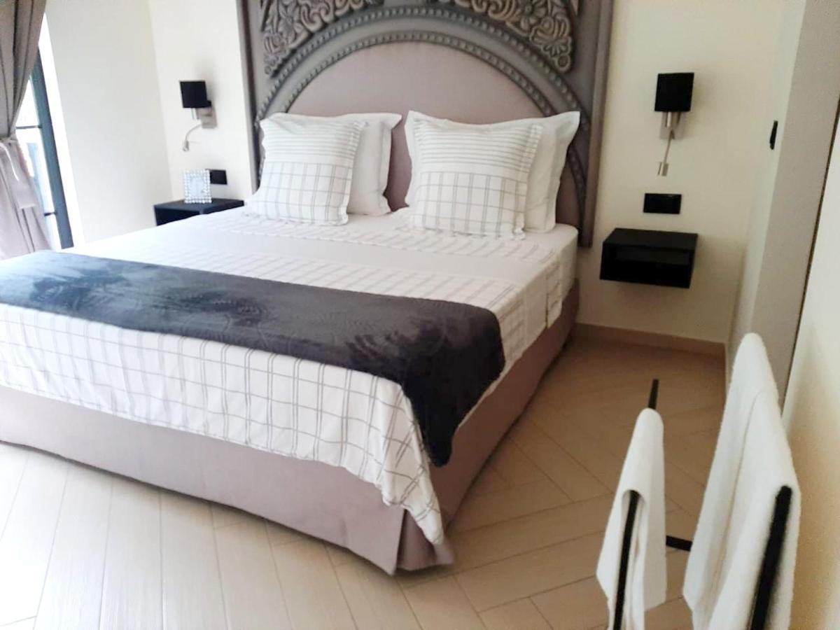 Hotel Chateau Georgette Pombas ภายนอก รูปภาพ
