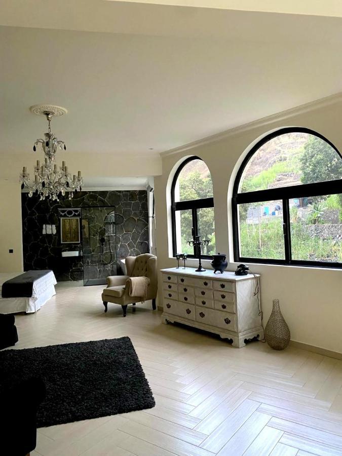 Hotel Chateau Georgette Pombas ภายนอก รูปภาพ
