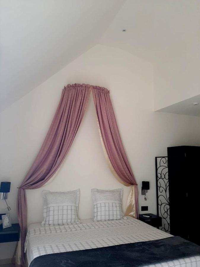 Hotel Chateau Georgette Pombas ภายนอก รูปภาพ